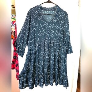 Green dress with ruffle accents, XL